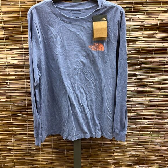 The North Face Women's Plus Size Graphic Injection Long Sleeve Shirt Size 1X - Picture 2 of 3